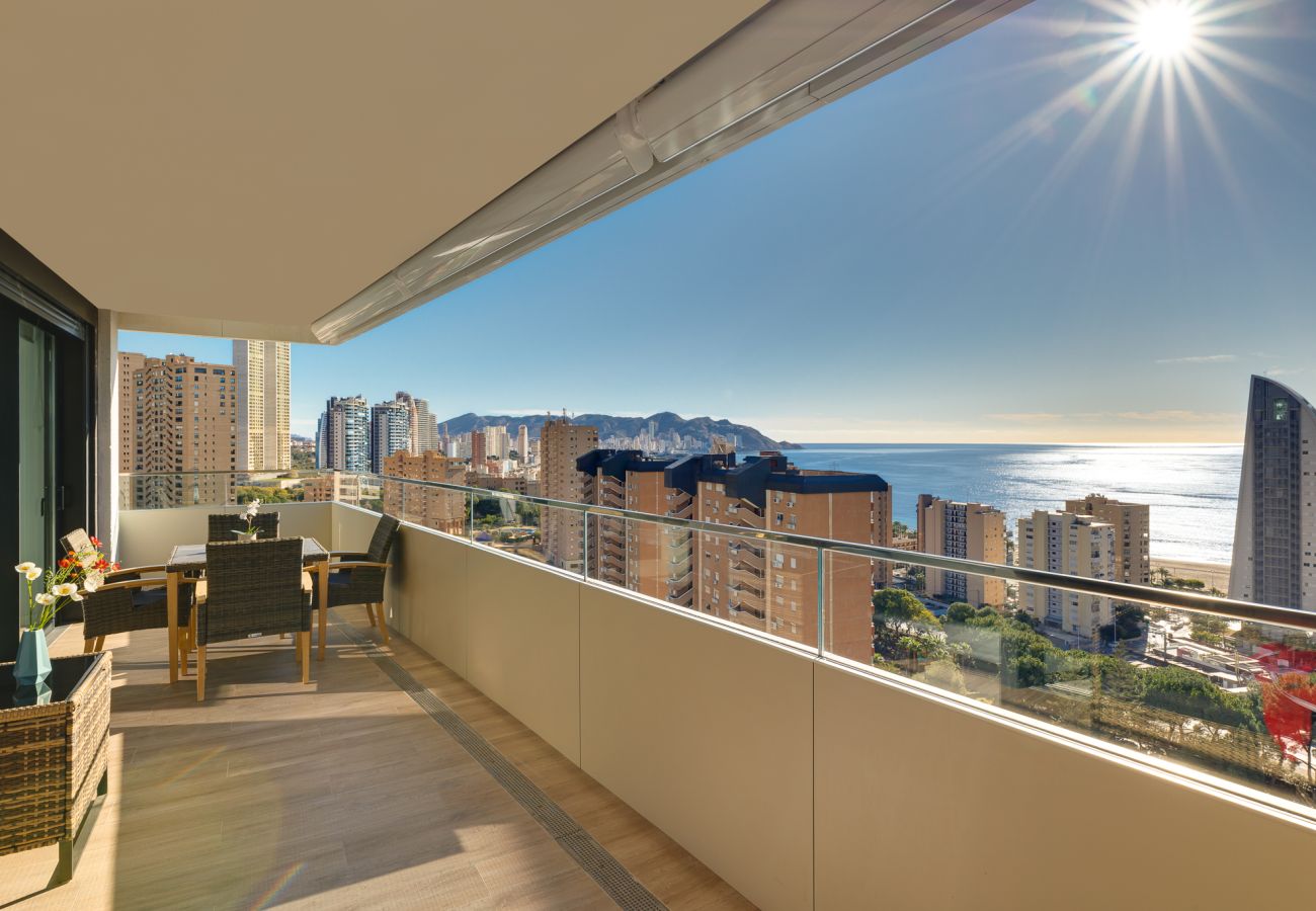 Apartment in Benidorm - BB 136 3 Bedrooms and 2 bathrooms apartment