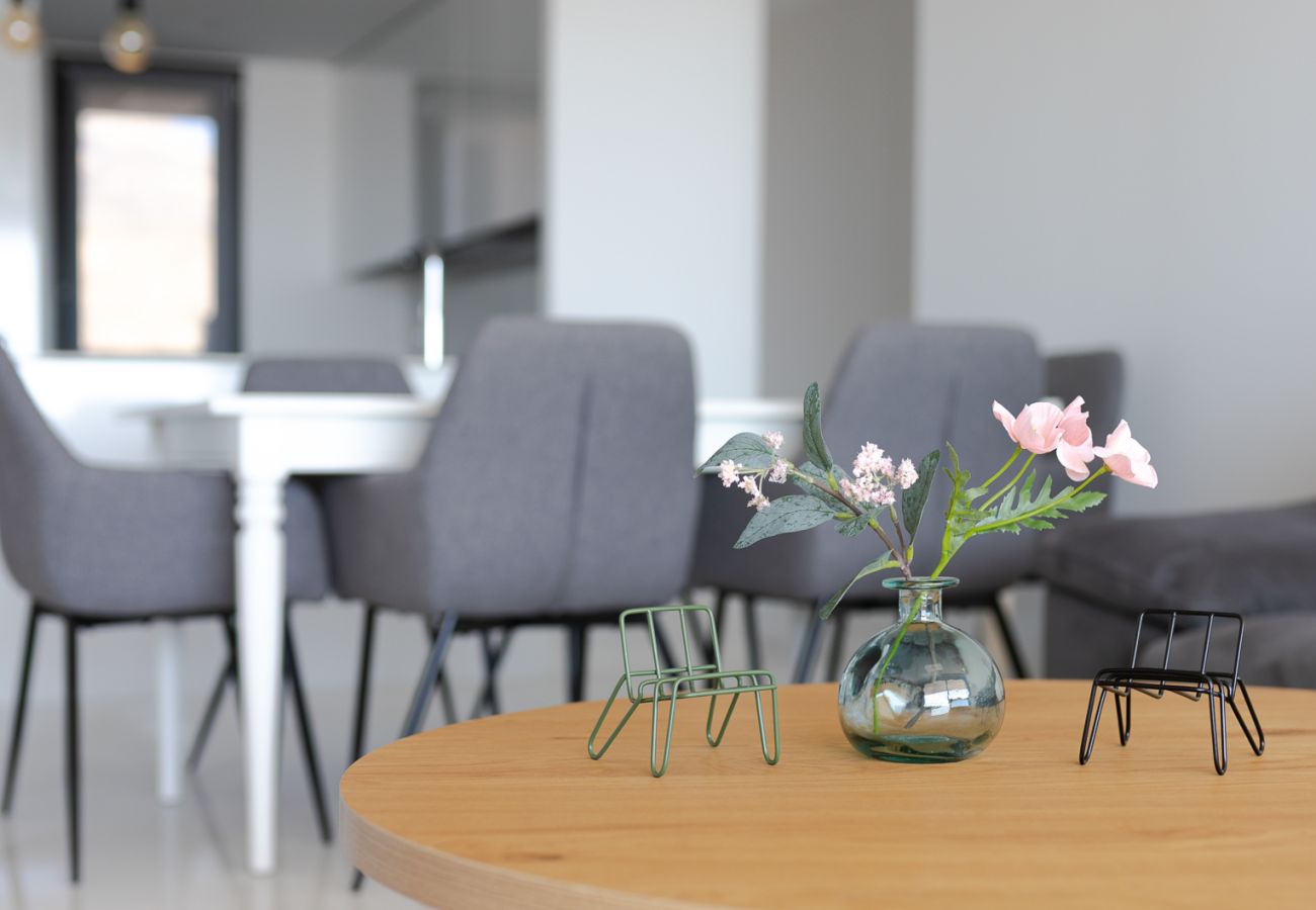 Apartment in Benidorm - BB 136 3 Bedrooms and 2 bathrooms apartment