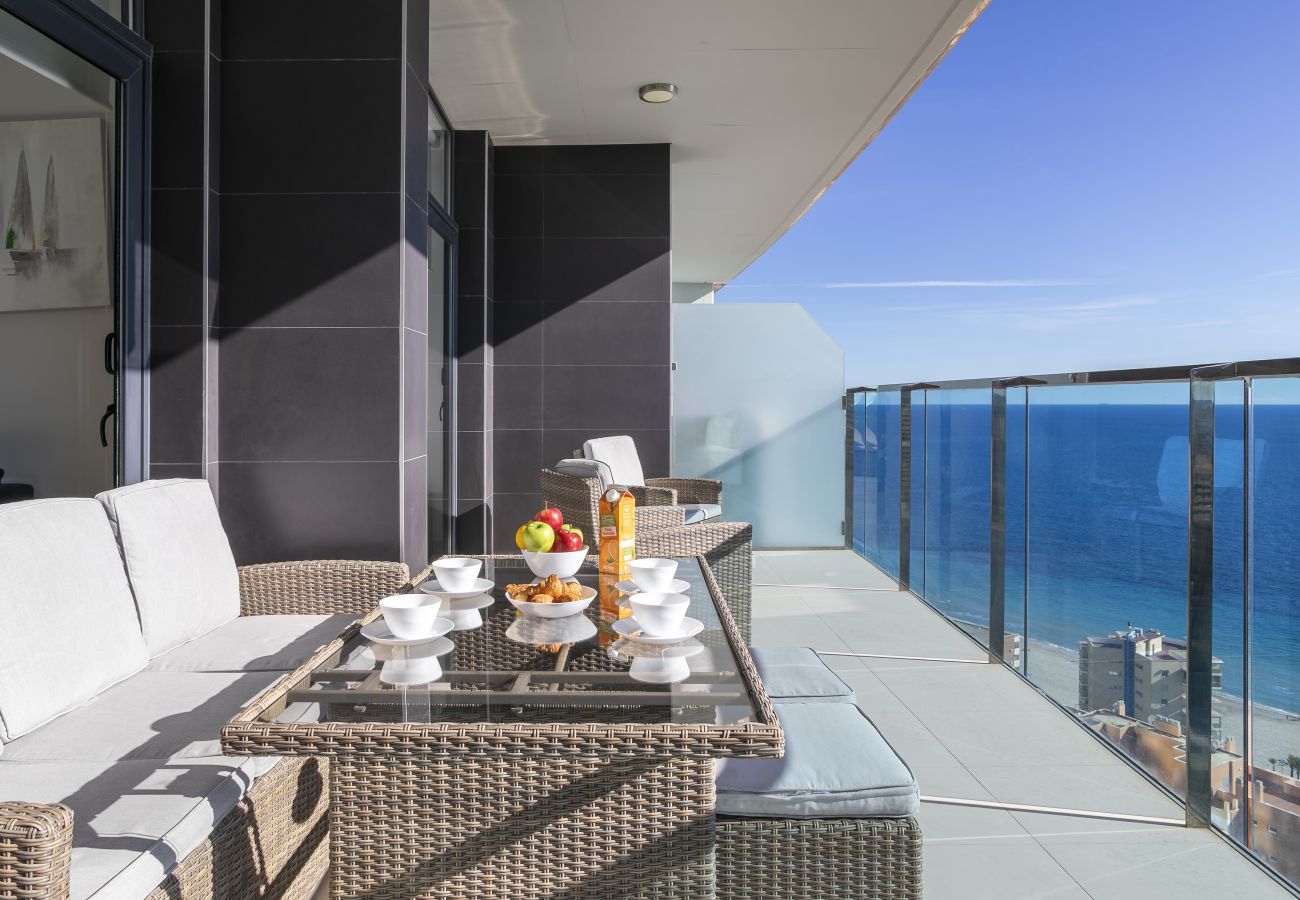 Apartament w Benidorm - DRIVE 122 Benidorm Beachside Bliss by CAR