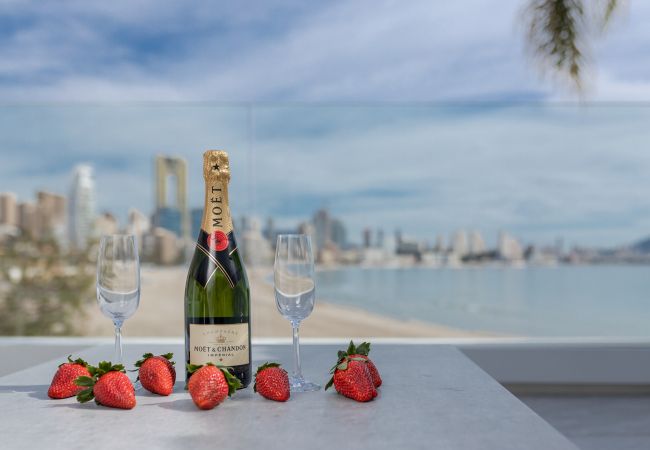 Апартаменты на Benidorm - SUNRISE Benidorm - Apartamento en primera línea con piscina Апартаменты на Benidorm - SUNRISE Benidorm - Apartamento en primera línea con piscina