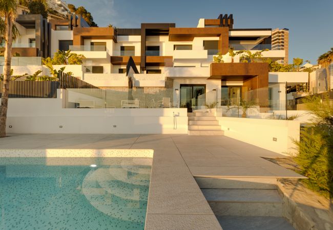 Апартаменты на Benidorm - SUNRISE Benidorm - Apartamento en primera línea con piscina Апартаменты на Benidorm - SUNRISE Benidorm - Apartamento en primera línea con piscina